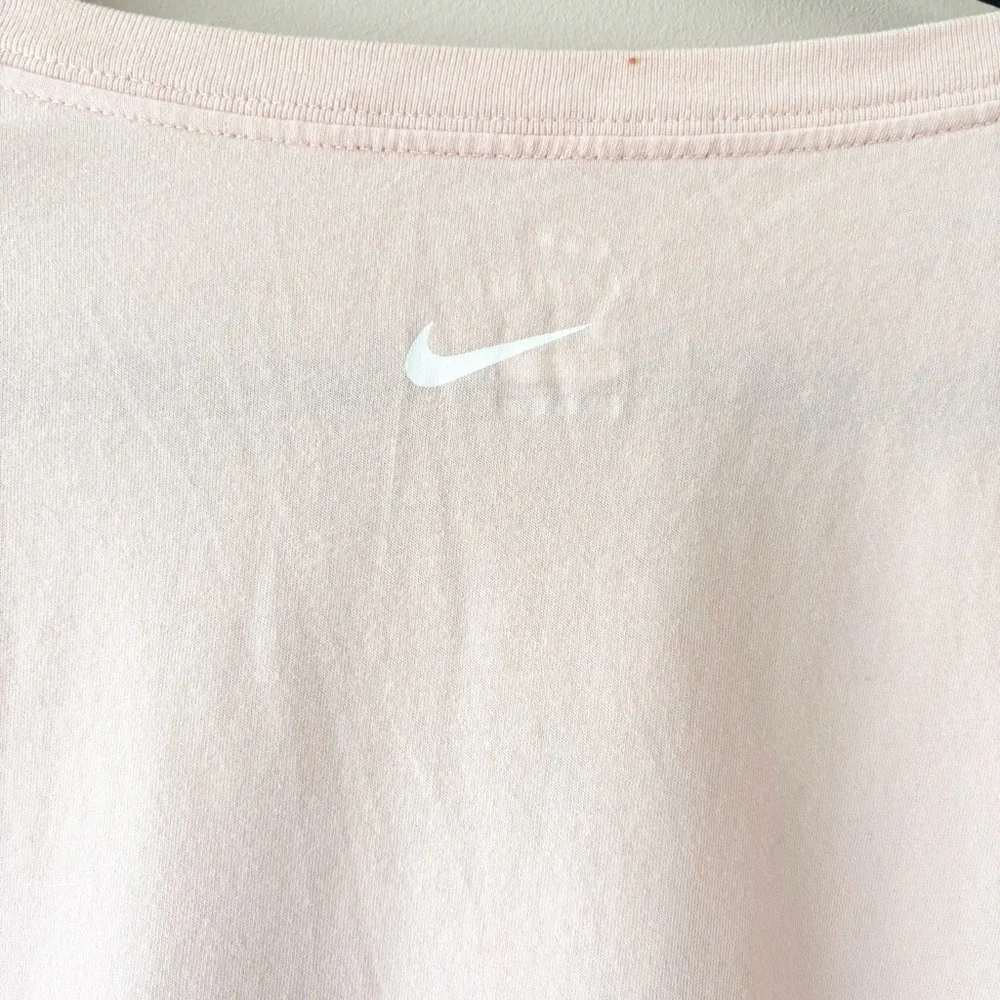Nike Pink Scoop Neck Tee Size Medium